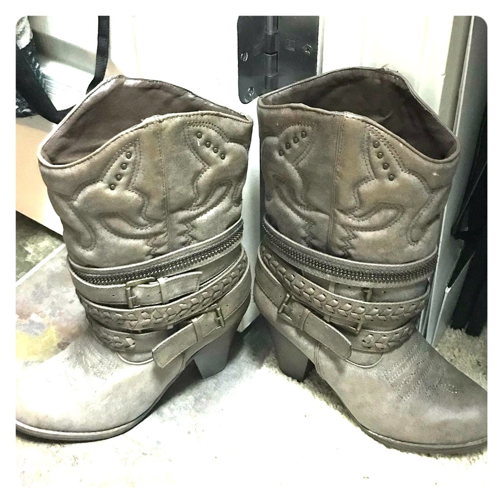 Cute cowboy style boots